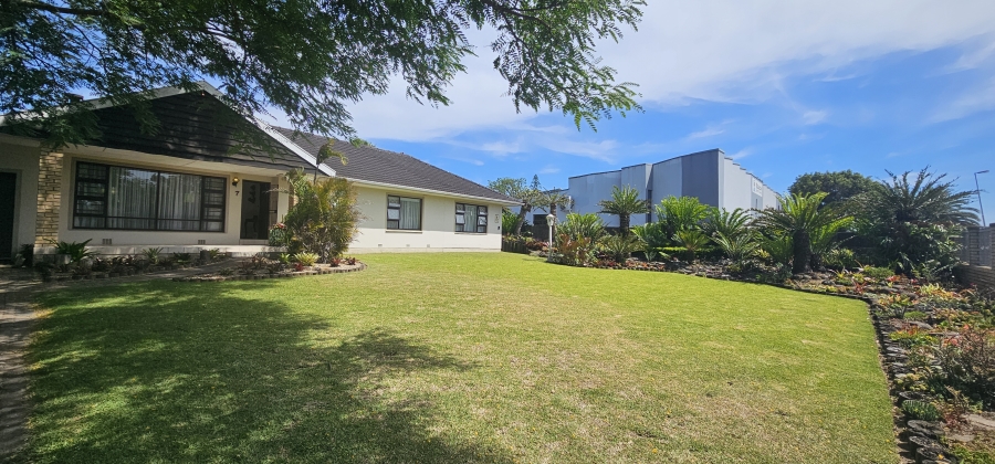 3 Bedroom Property for Sale in Beacon Bay Eastern Cape